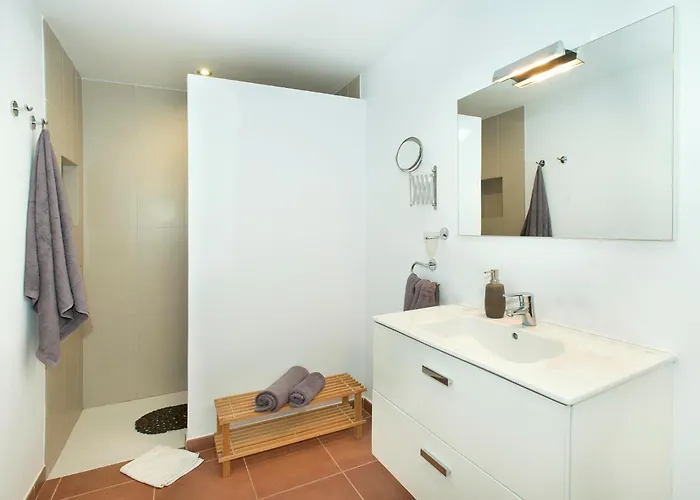 Ca Na Lida By Vintage Travel